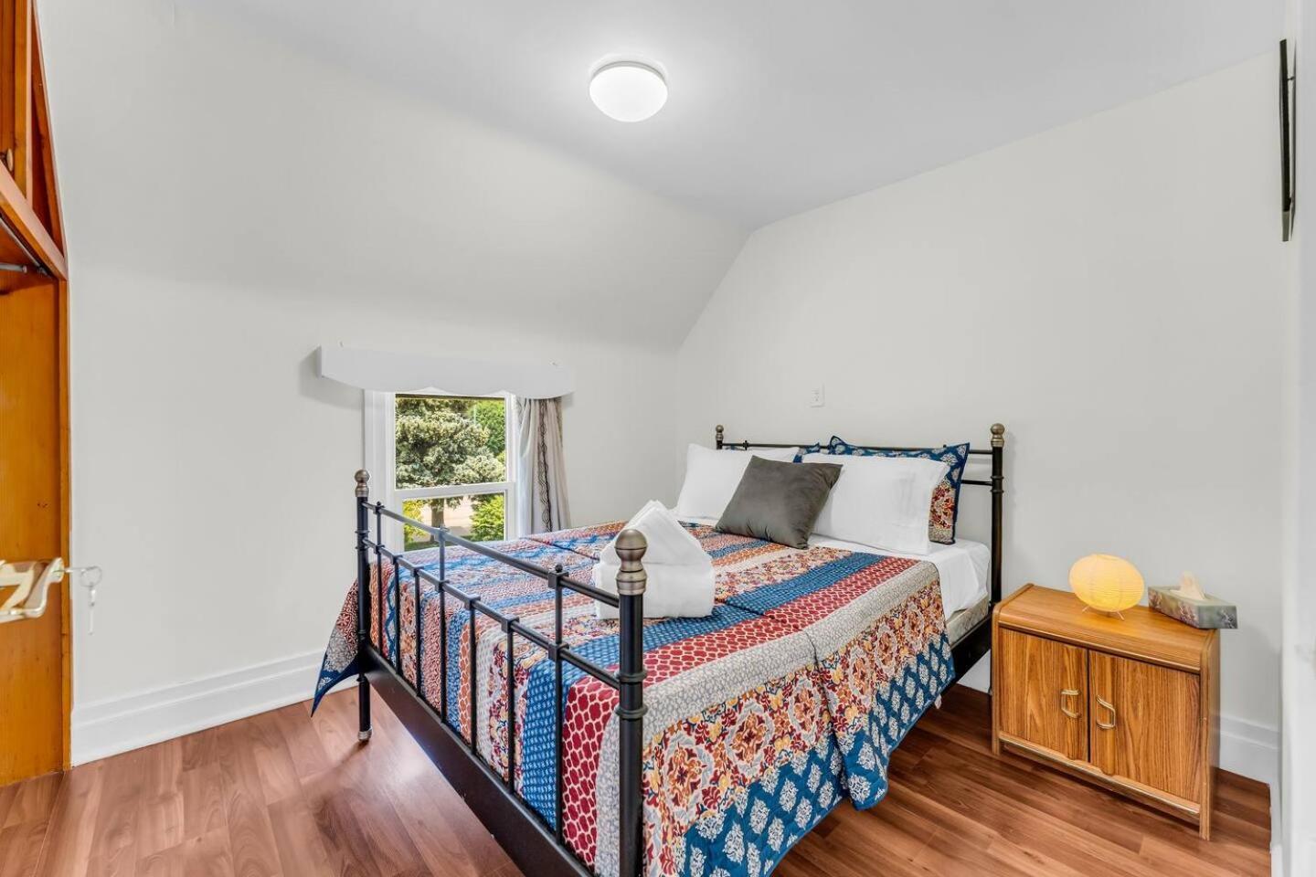 One Of The Closest Homes To Tourist District- 13 Guests * Niagara Falls